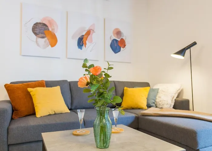 Cozy And Elegant Lägenhet *