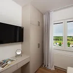 Cozy And Elegant * بولا