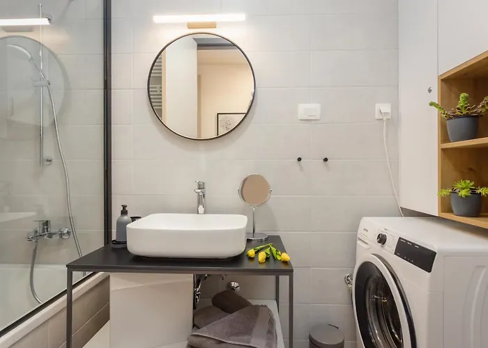 Cozy And Elegant Apartment Pula