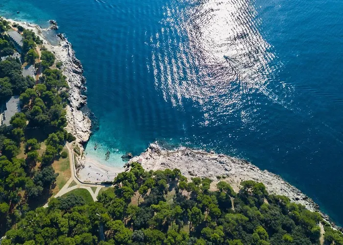 Cozy And Elegant Apartment Pula